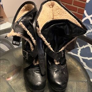 Simply Vera Vera Wang Black Shearling-Lined Boots